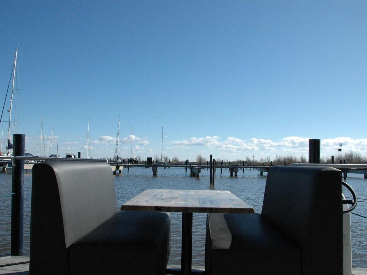 Hotel Beautiful Houseboat In The Harbour Of Volendam Near Centre Exterior foto