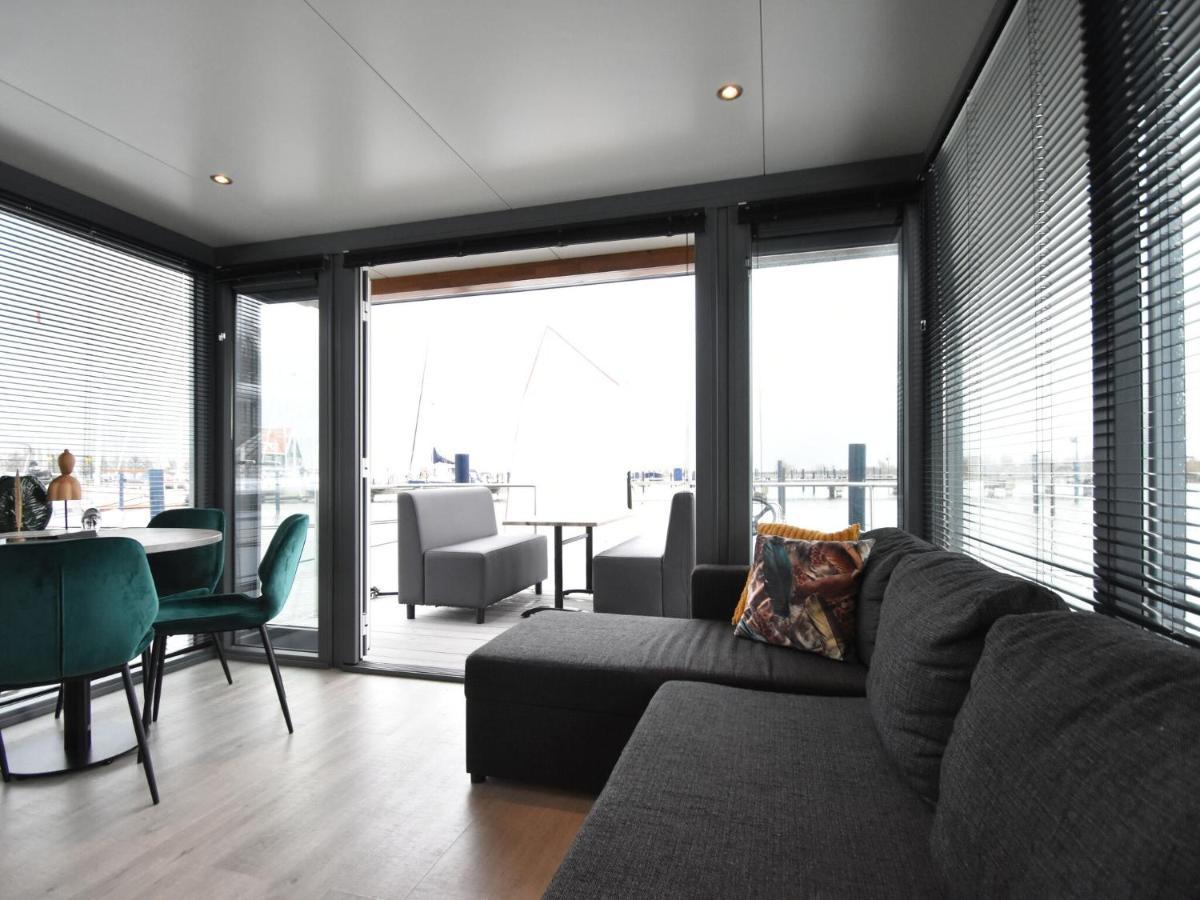 Hotel Beautiful Houseboat In The Harbour Of Volendam Near Centre Exterior foto