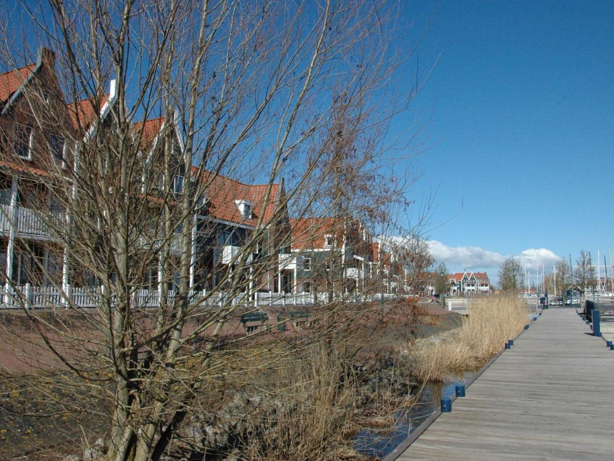 Hotel Beautiful Houseboat In The Harbour Of Volendam Near Centre Exterior foto