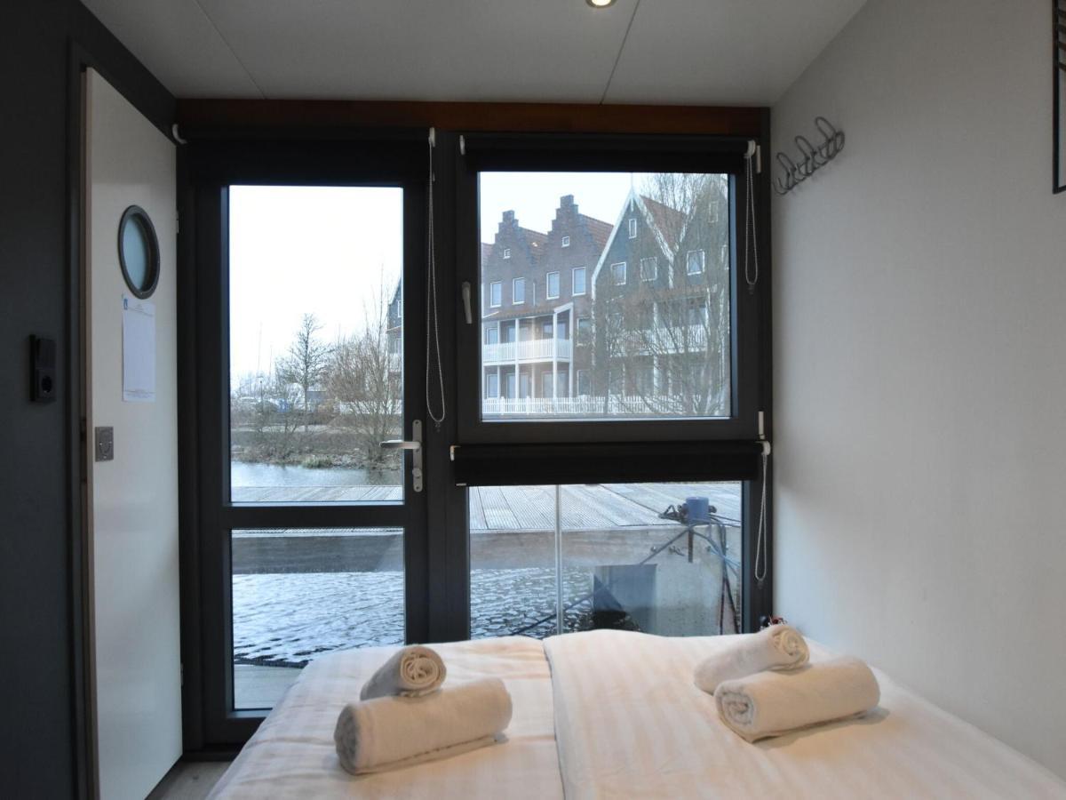 Hotel Beautiful Houseboat In The Harbour Of Volendam Near Centre Exterior foto