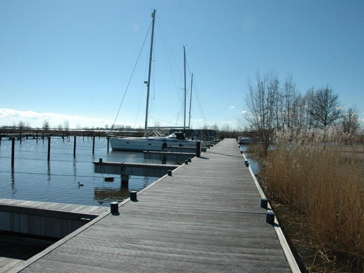 Hotel Beautiful Houseboat In The Harbour Of Volendam Near Centre Exterior foto